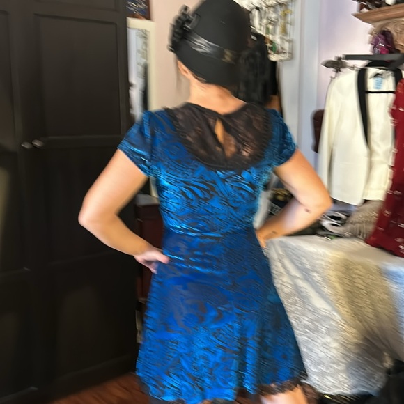 # 259. Burnout velvet, mini dress - Picture 5 of 16